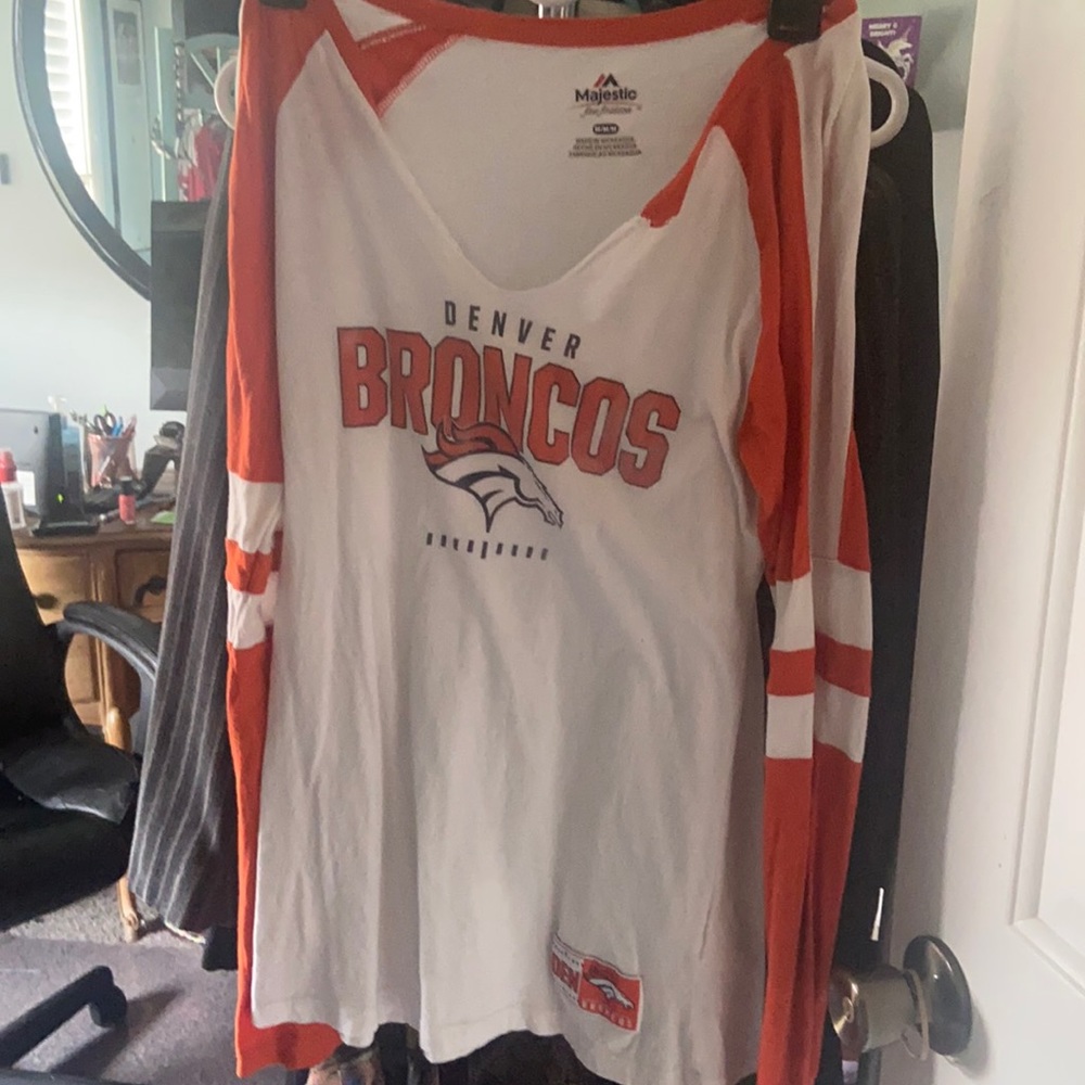 Broncos long sleeve shrit